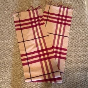 Burberry 100% Cashmere Scarf